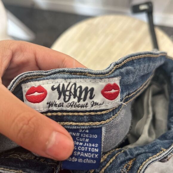 Jeans  - Picture 3 of 4